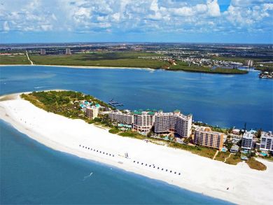 Gulf Front 2 Bedroom Vacation Condo Sleeps 6 Guests